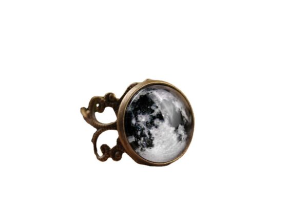 Vampire Full Moon Jewelry Ring - Image 2